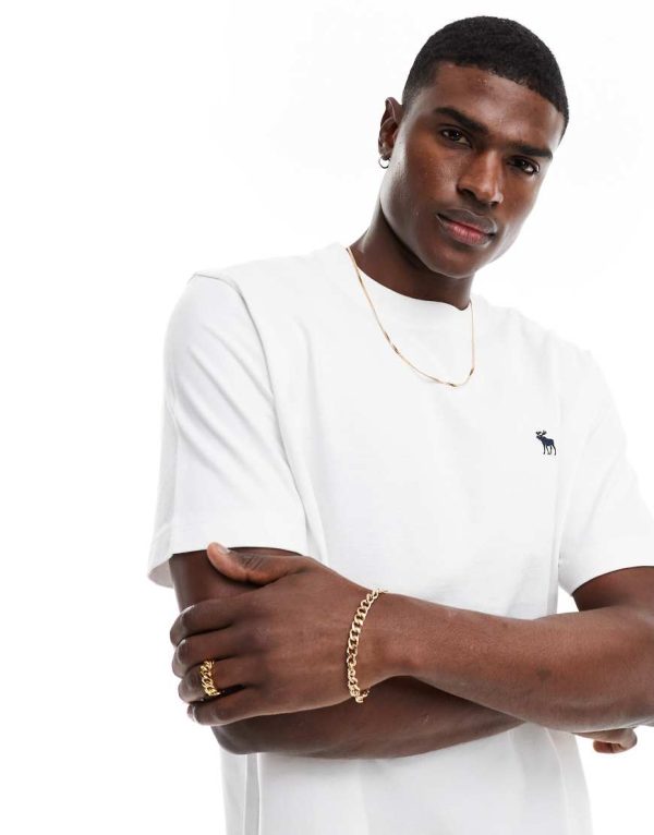 Abercrombie & Fitch elevated icon logo t-shirt relaxed fit in white Abercrombie & Fitch elevated icon logo t-shirt relaxed fit in white